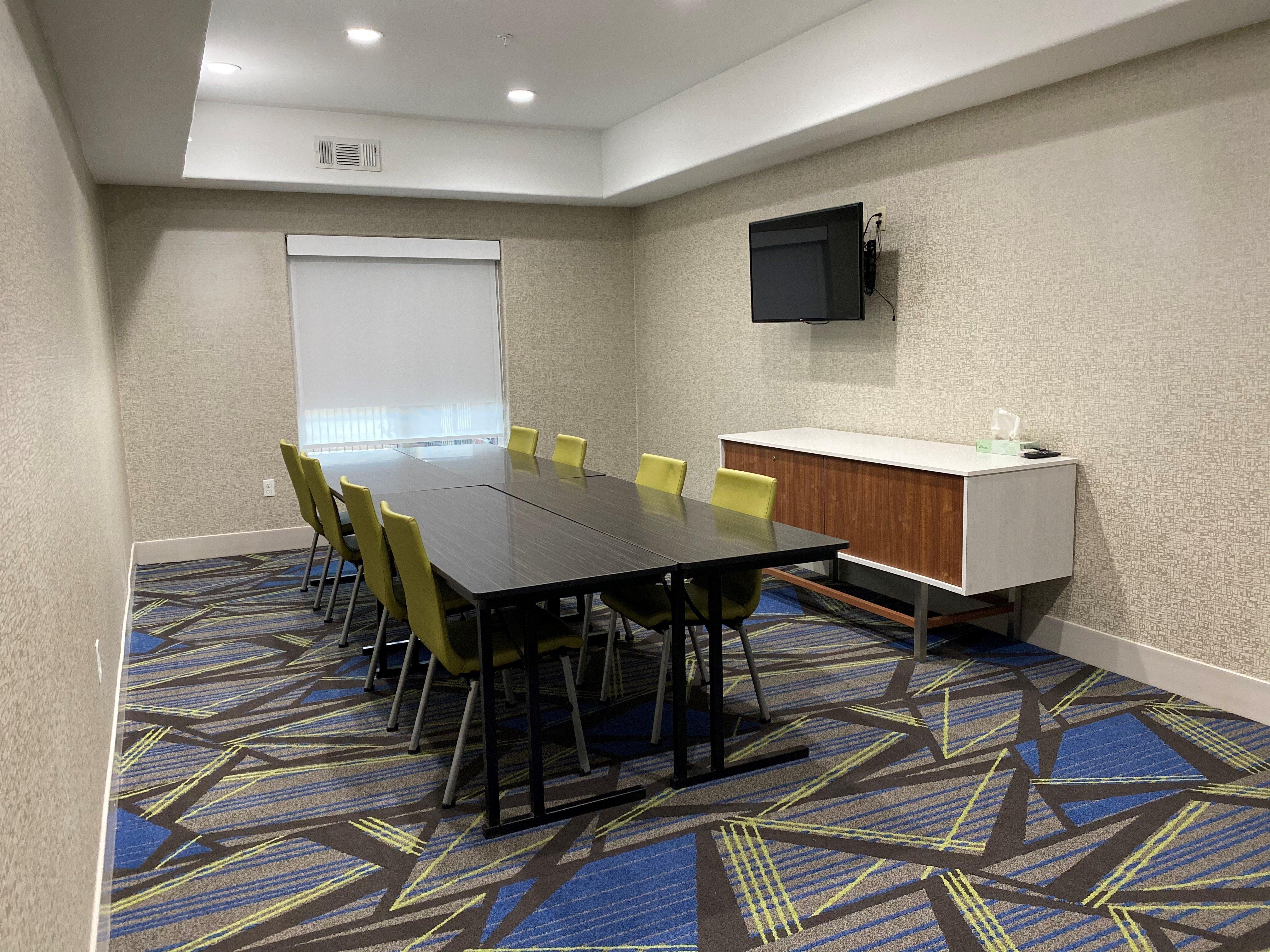 Express And - By Ihg Pauls Valley