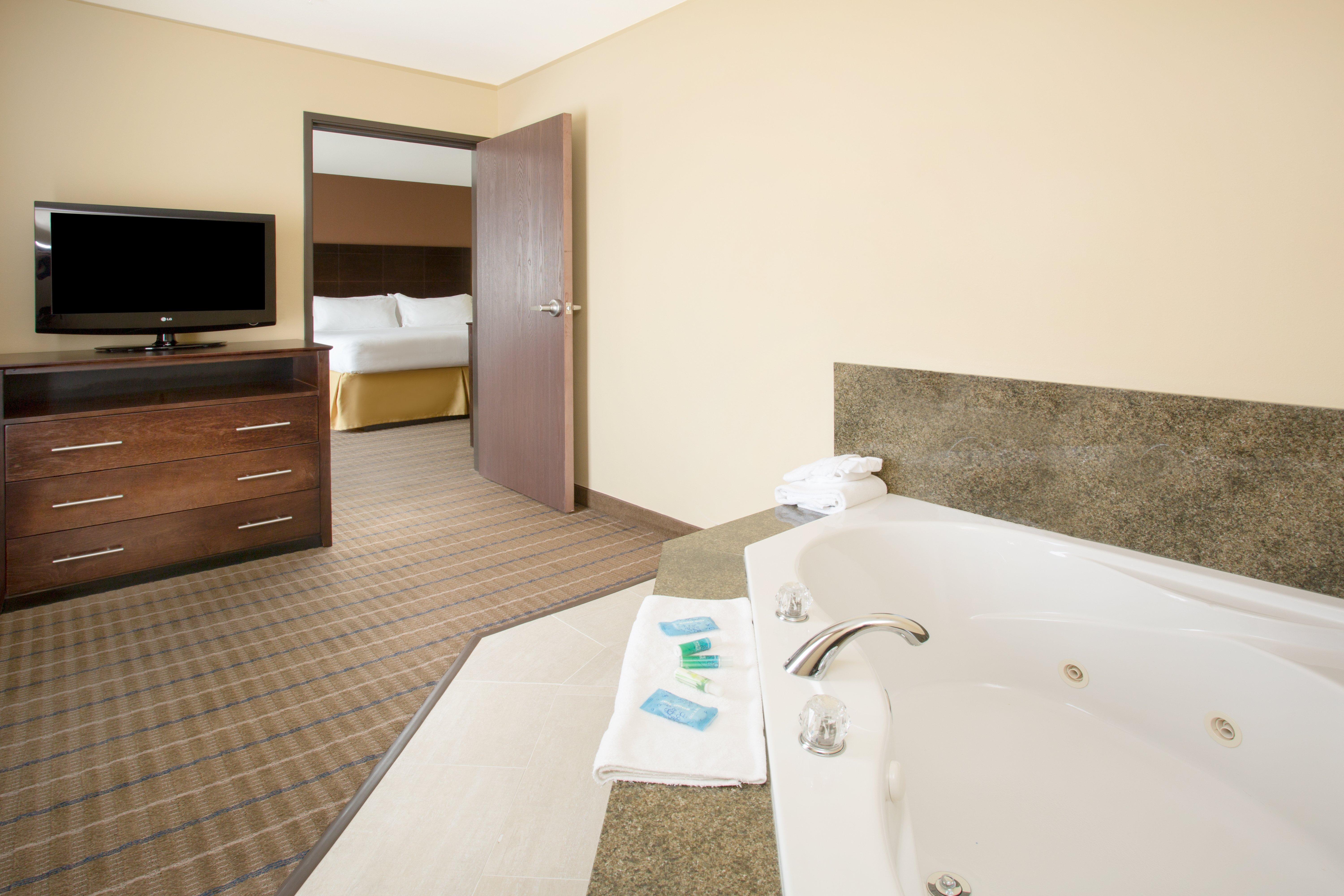 Express And - By Ihg Pauls Valley