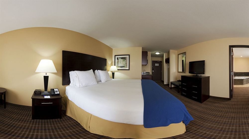 Express And - By Ihg Hotel 3*
